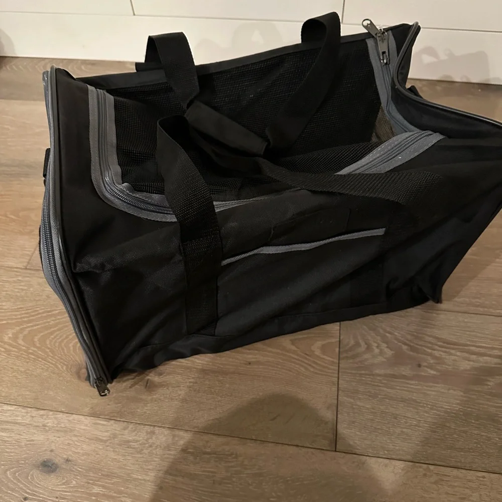 Sherpa Essential Black Pet Carrier